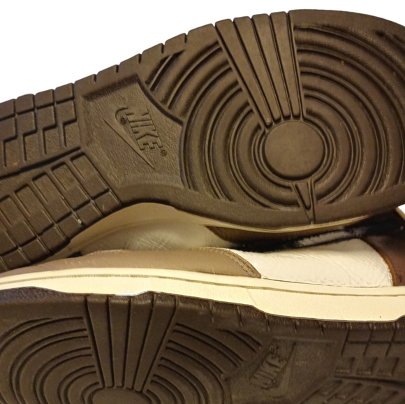 Nike Dunk High Pro SB 'Ferris Bueller' - Picture 4 of 4